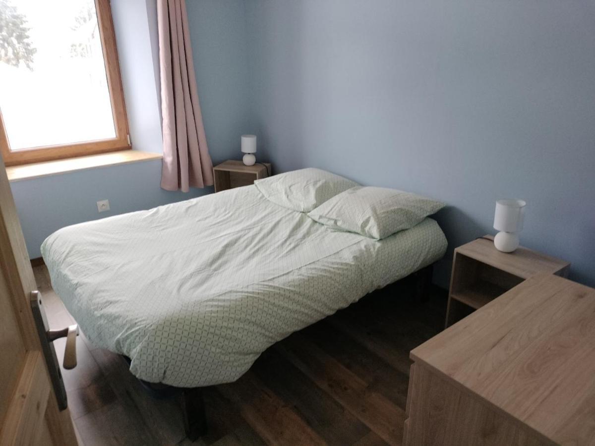 O Doux Comtois Apartment Les Fourgs Екстериор снимка